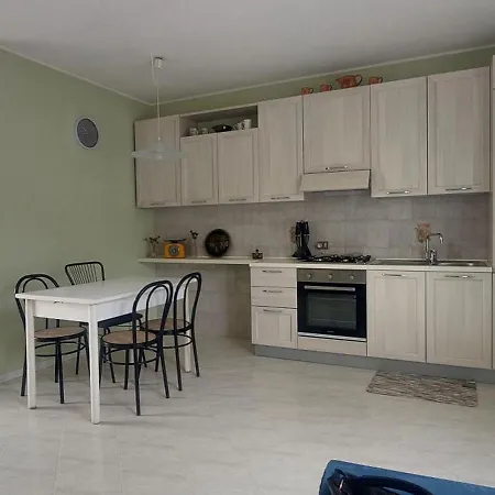 Lion&lion Apartamento Novara
